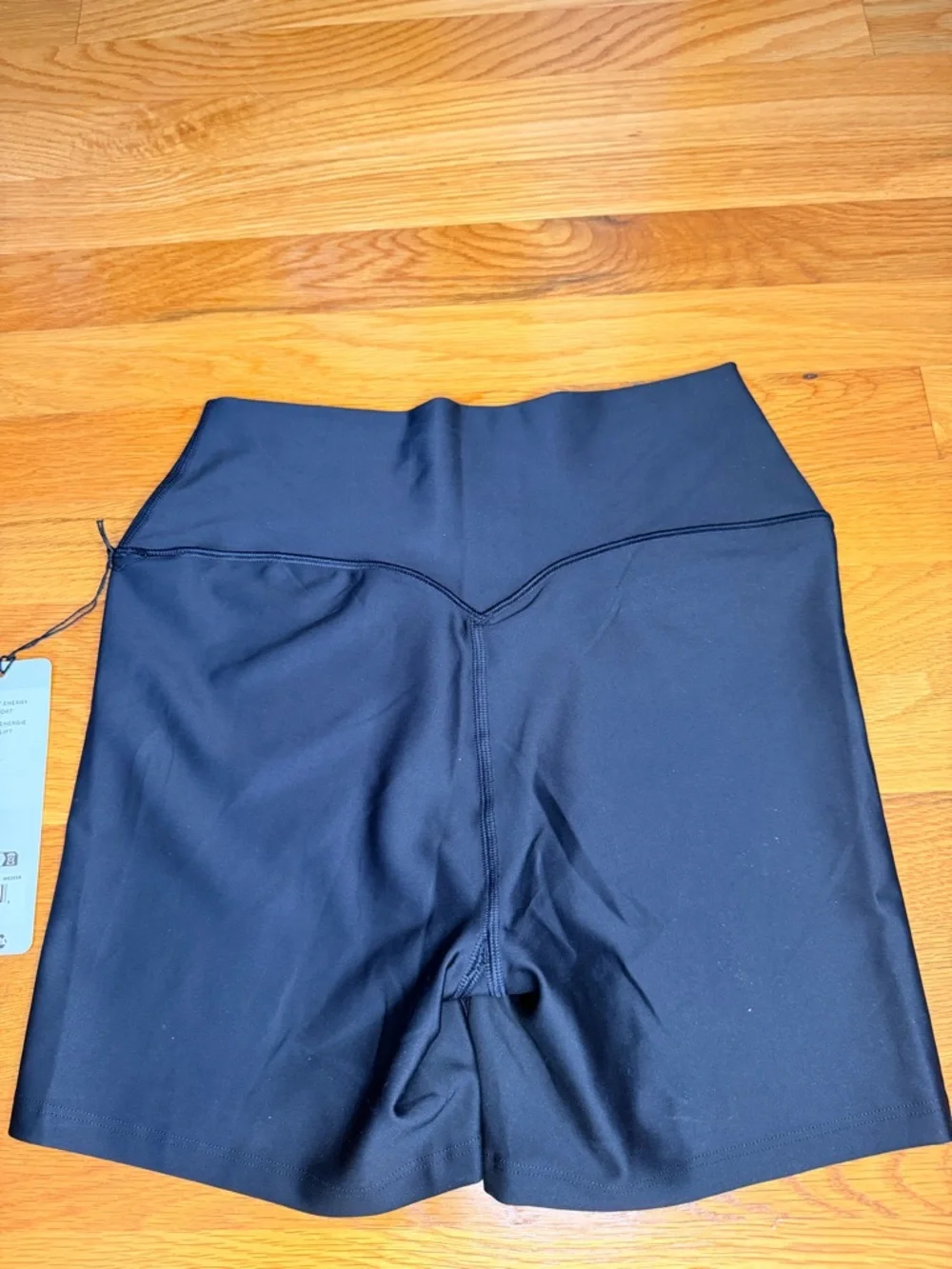 Alo Airlift Energy Shorts Black High Waist Biker Shorts Size M NWT - Picture 5 of 8